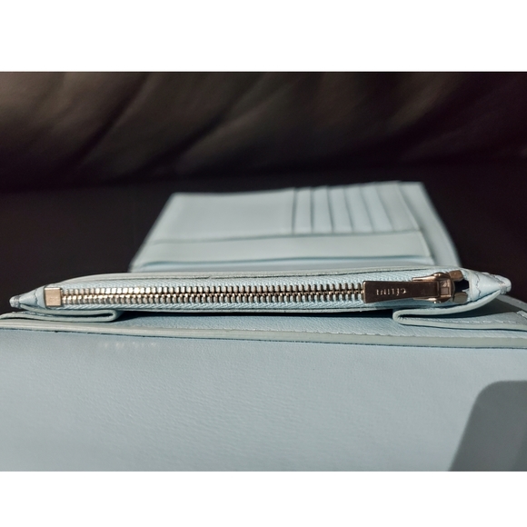 Céline Frame Multifunction Leather Wallet - Picture 4 of 7